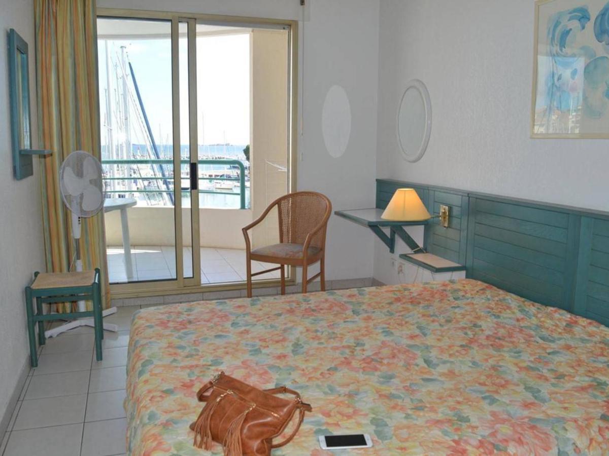 Frejus: Appt 2P, 5 Pers, Piscine, Plage A 150M, Parking, Animaux Ok - Fr-1-226A-357 Экстерьер фото