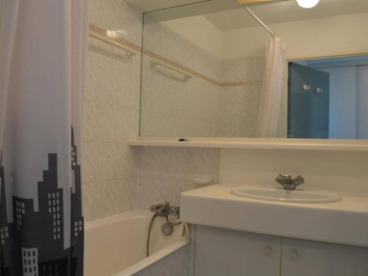 Frejus: Appt 2P, 5 Pers, Piscine, Plage A 150M, Parking, Animaux Ok - Fr-1-226A-357 Экстерьер фото